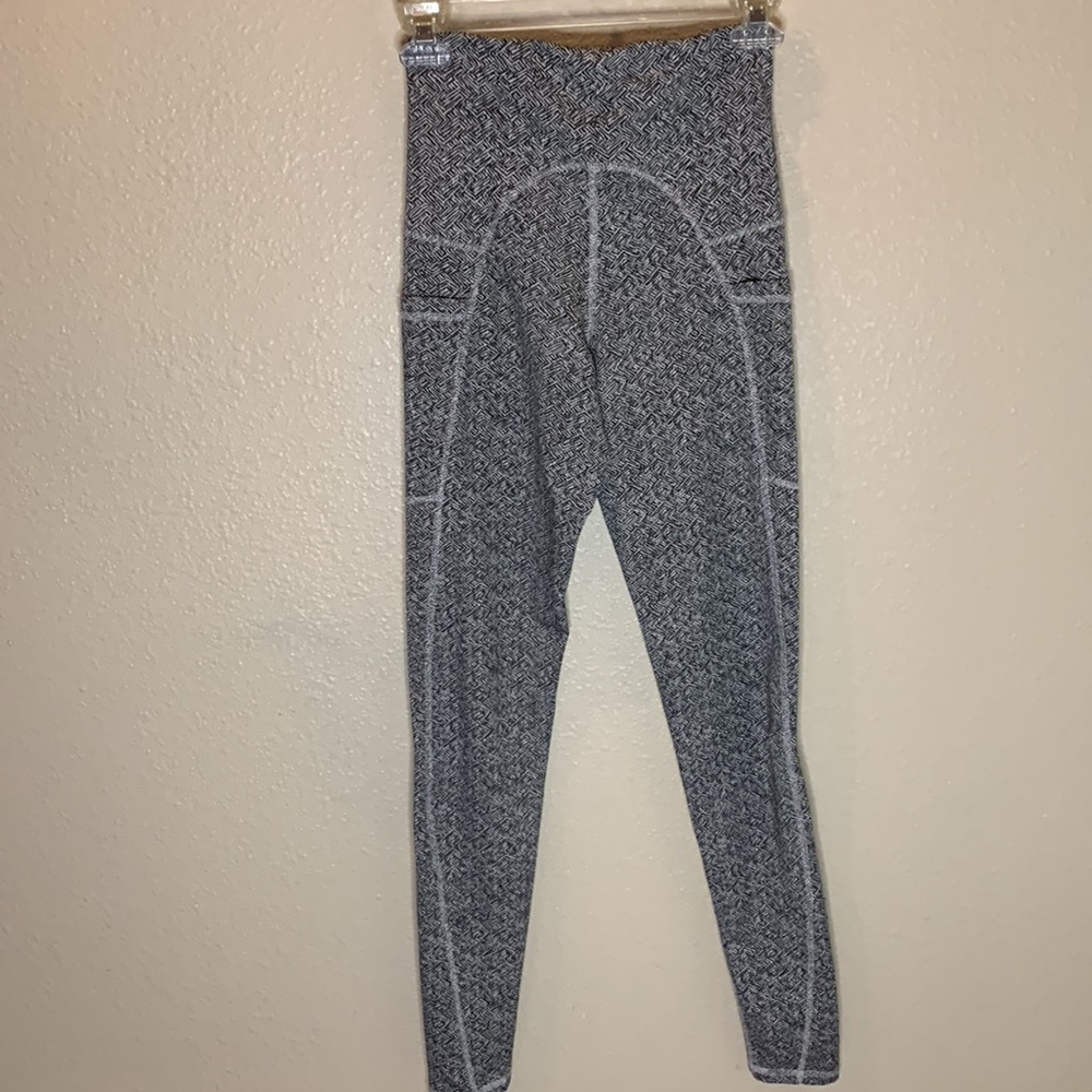 2 Piece Champion Set! Sports bra + Leggings - Picture 6 of 10